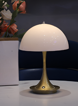 EclatéAura™ - Une lampe de table enchanteresse