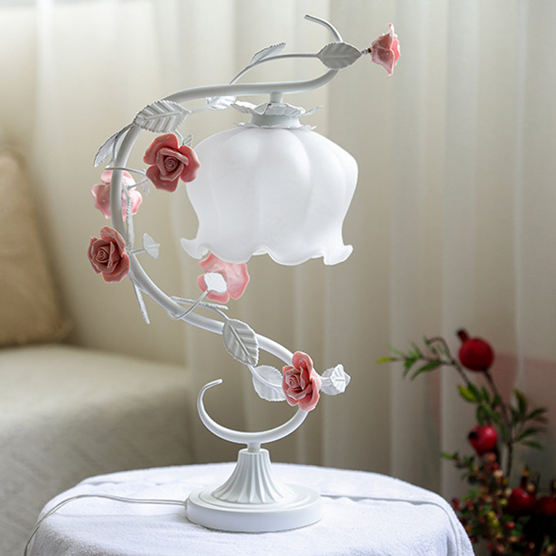 RosaGlo™ - Lampe à roses couverte élégante