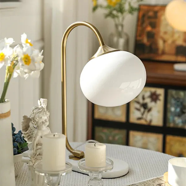 Lampe de table en métal et verre Marshmallow