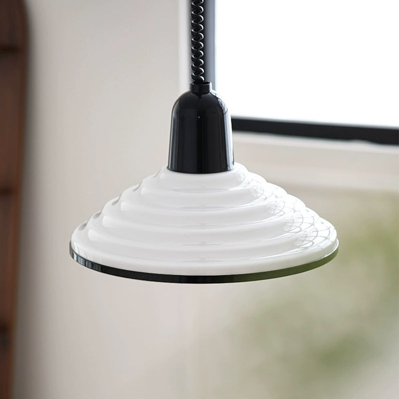 Lampe pendante à vent en verre crème français