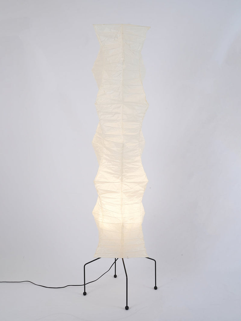 Lampadaire en papier de riz