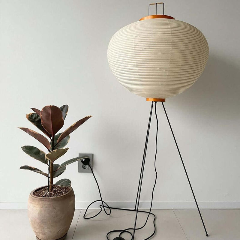 Lampadaire en papier de riz