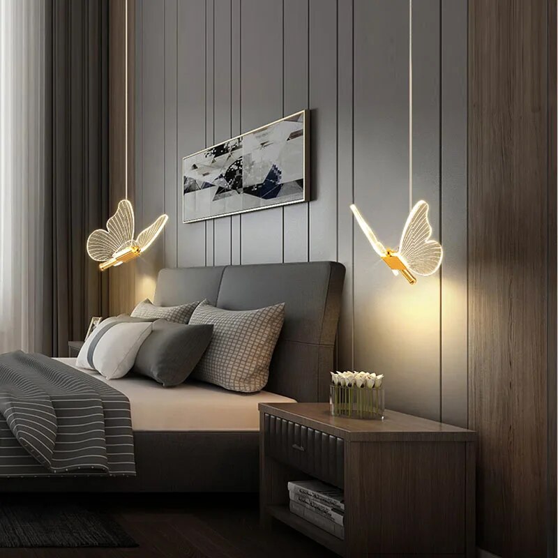 Lampe à suspendre en forme de papillon