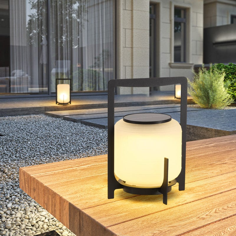 Lampe de patio à énergie solaire