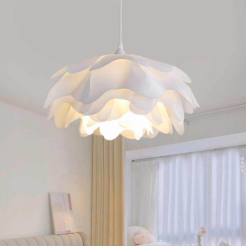 Lampe pendante blanche en forme de fleur