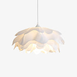 Lampe pendante blanche en forme de fleur