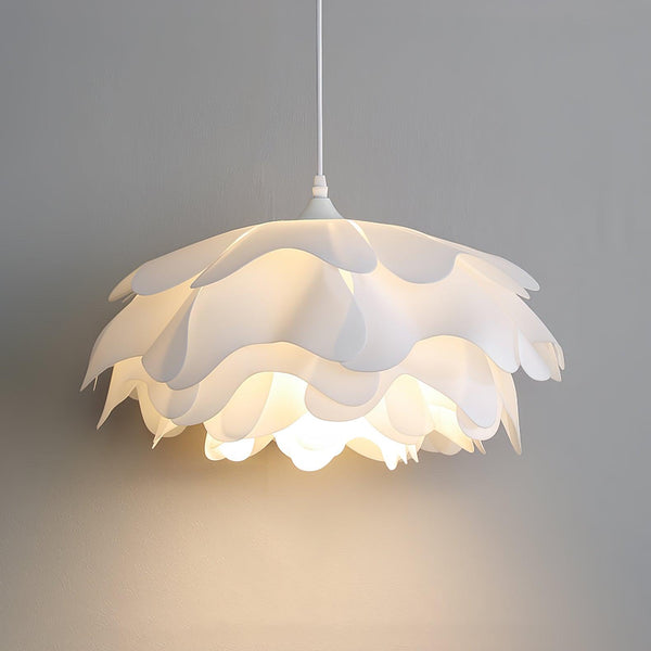 Lampe pendante blanche en forme de fleur