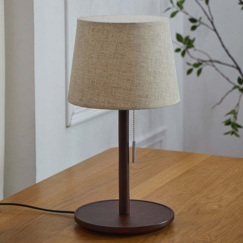 Gentle Glow - Lampe En Noyer Nordique Avec Accents En Tissu De Luxe