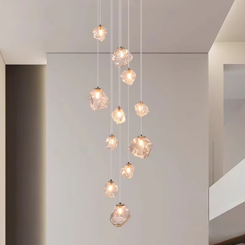Lustre d'escalier moderne