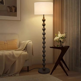 Lampadaire en bois Japandi