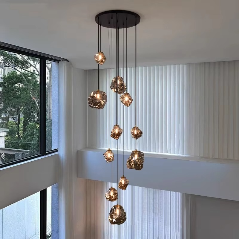Lustre d'escalier moderne