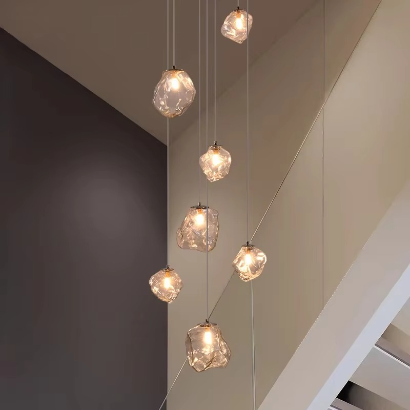 Lustre d'escalier moderne