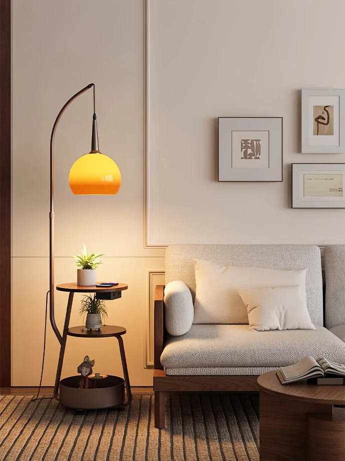 Table de chevet avec lampe Bauhaus