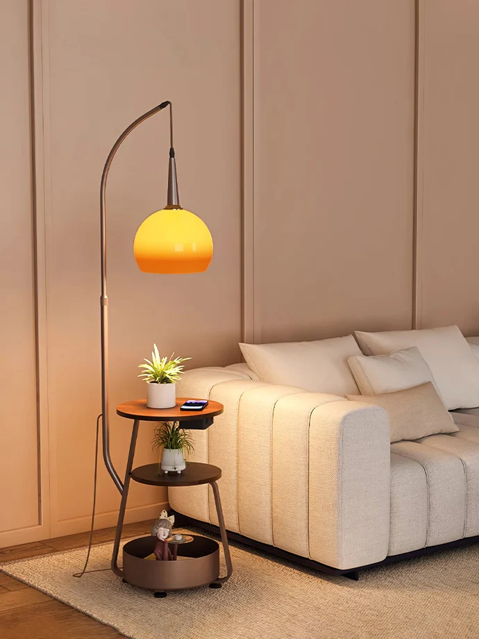 Table de chevet avec lampe Bauhaus