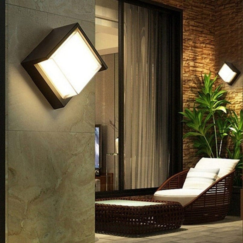 Lucy | Lampe murale d'extérieur à détecteur de mouvement